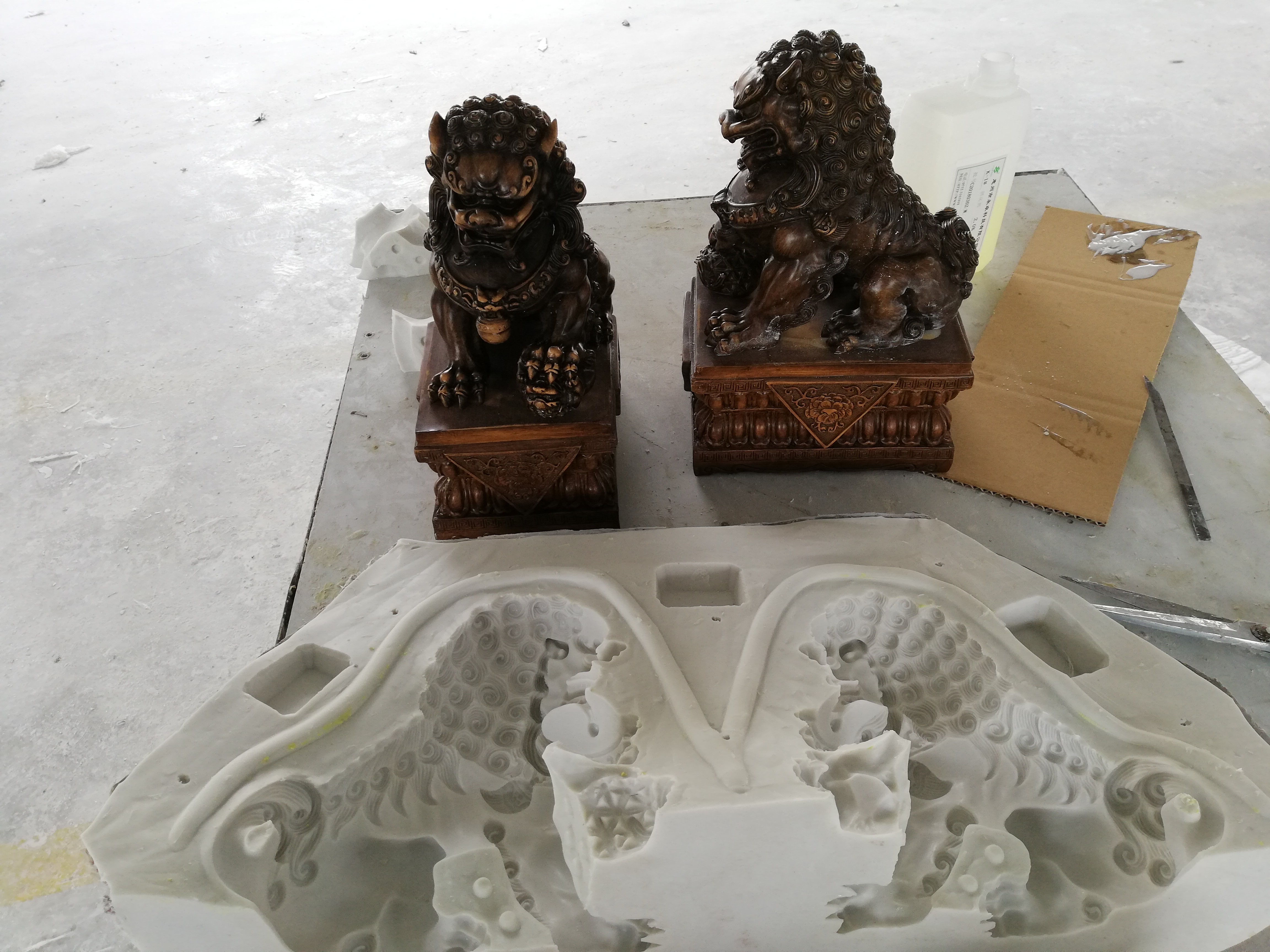 模具硅膠翻模樹(shù)脂工藝品出現(xiàn)燒模情況怎么辦 ？
