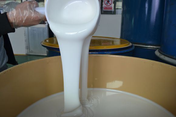 食品級模具硅膠是白色的嗎 ？