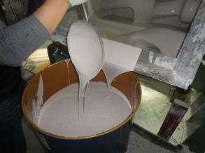 耐低溫模具硅膠能耐低溫多少度？