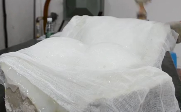 液態(tài)硅膠產品變形或縮水該怎么解決 ？